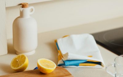 Accesorios para decorar una cocina blanca con estilo y color